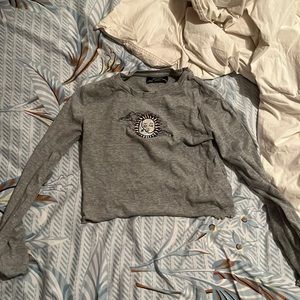 grey fitted sun/moon longsleeve